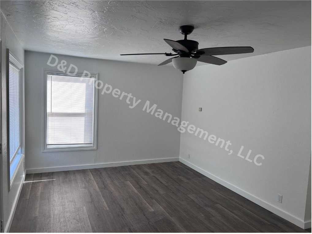 338 Filer Ave - Photo 5 of 8