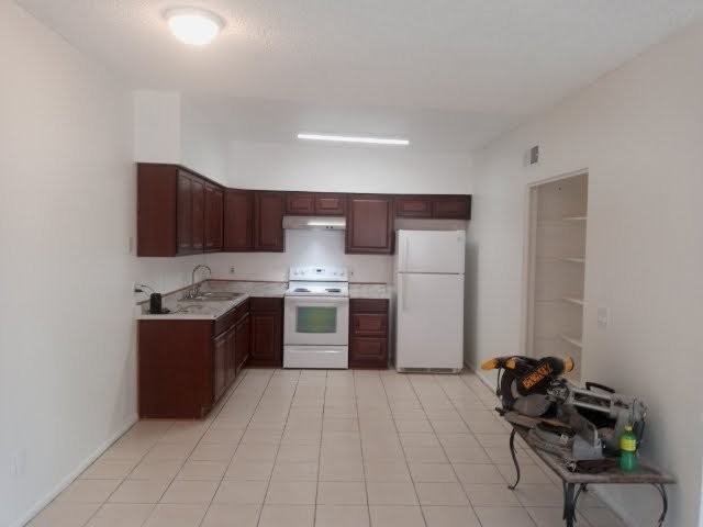 499 E Navajo Ave #4 - Photo 2 of 7