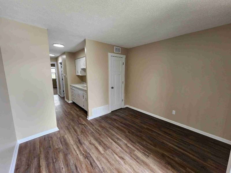 530 N Union St #8A - Photo 6 of 8