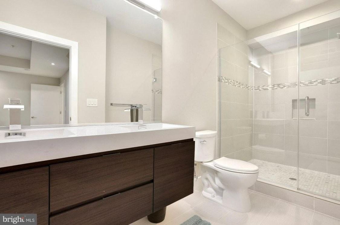 2909 17th St Ne #102 - Photo 4 of 5