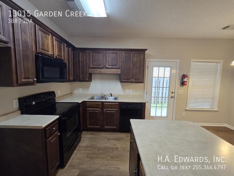 13015 Garden Creek Ln - Photo 5 of 16