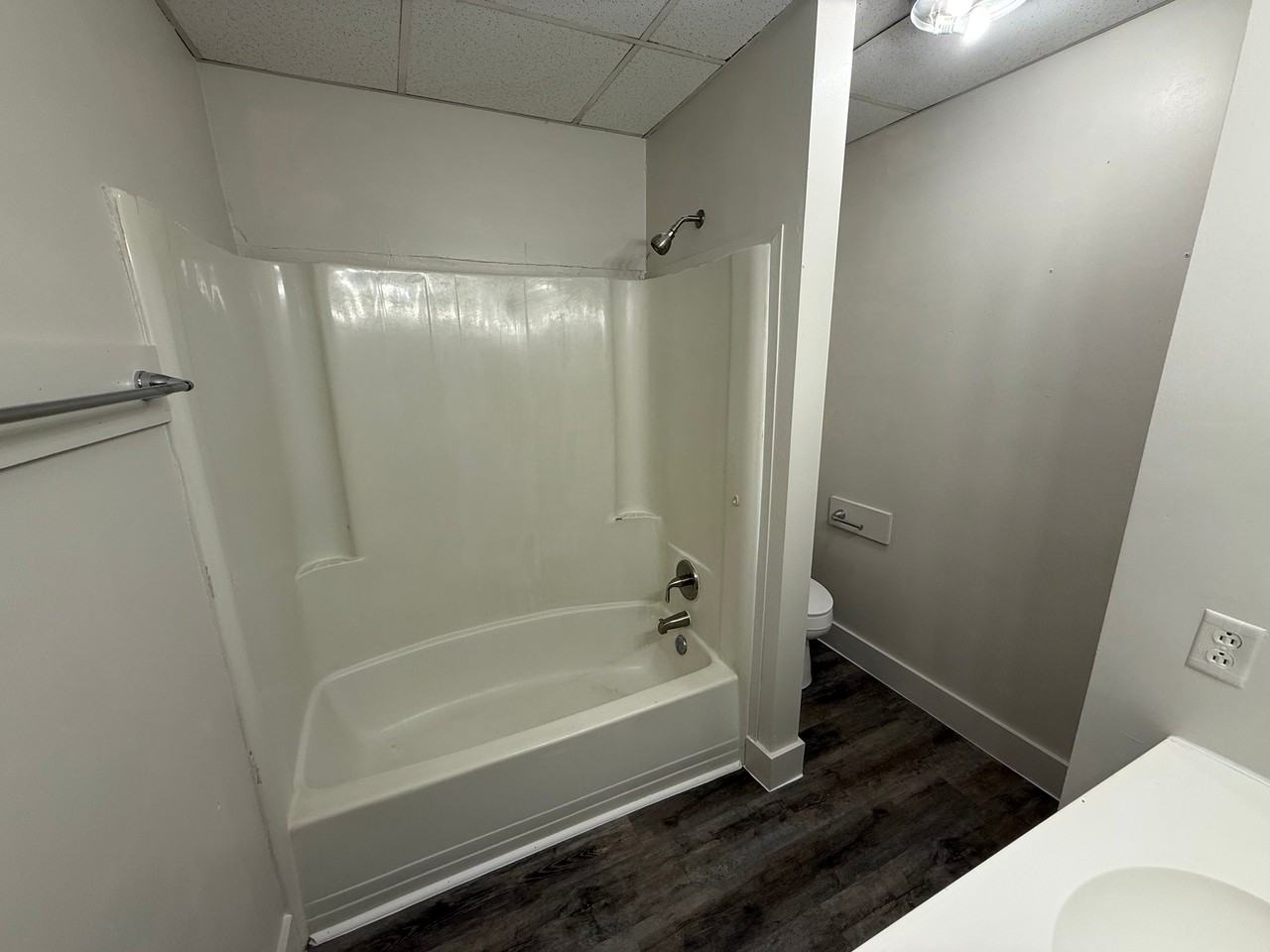 206 Olliff St #206 - Photo 4 of 9