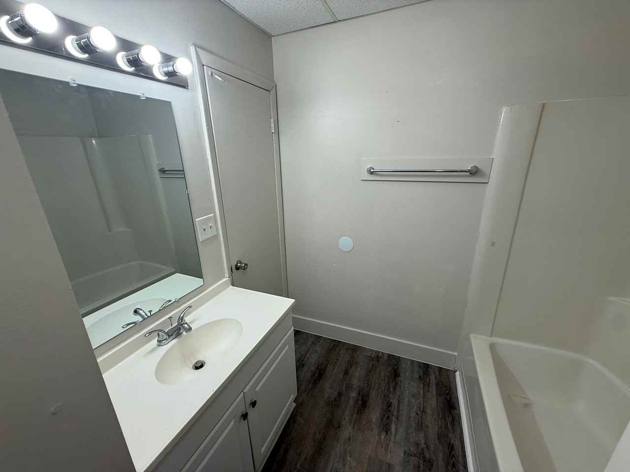 206 Olliff St #206 - Photo 5 of 9