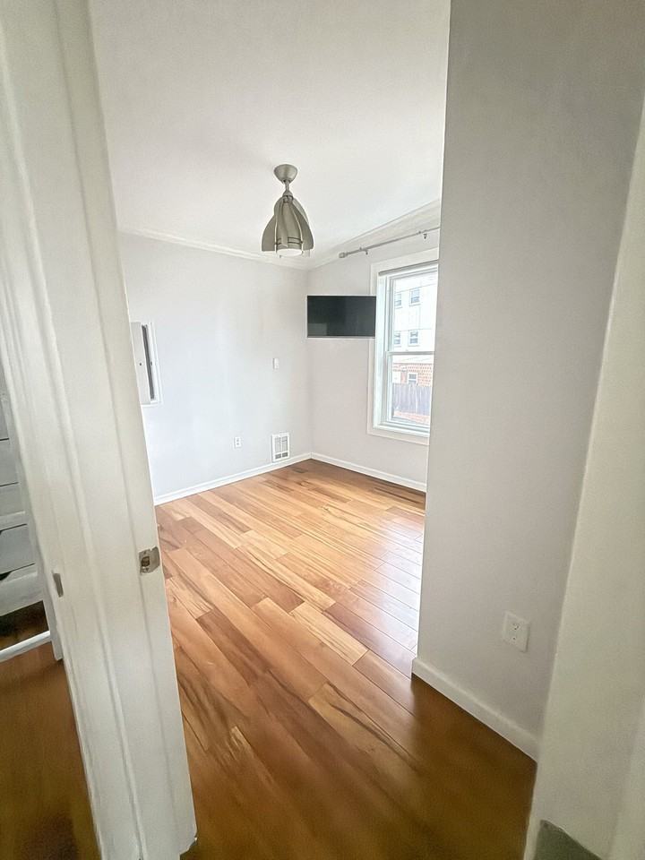 17 Bow St #3 - Photo 6 of 11