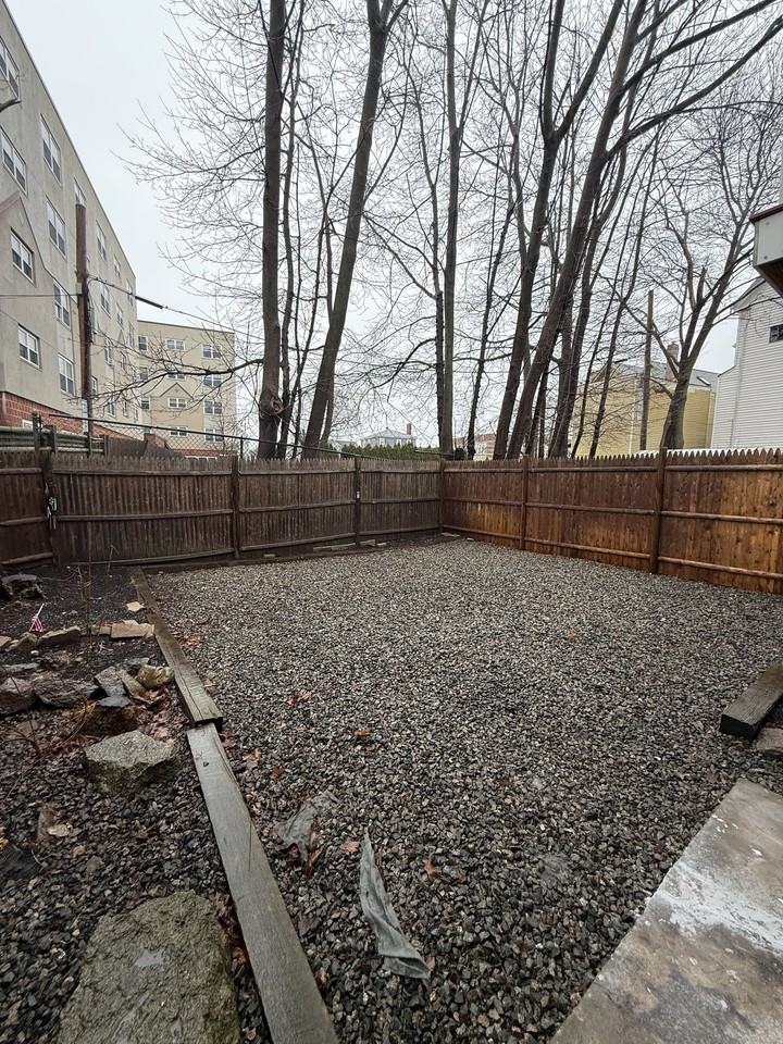 17 Bow St #3 - Photo 7 of 11