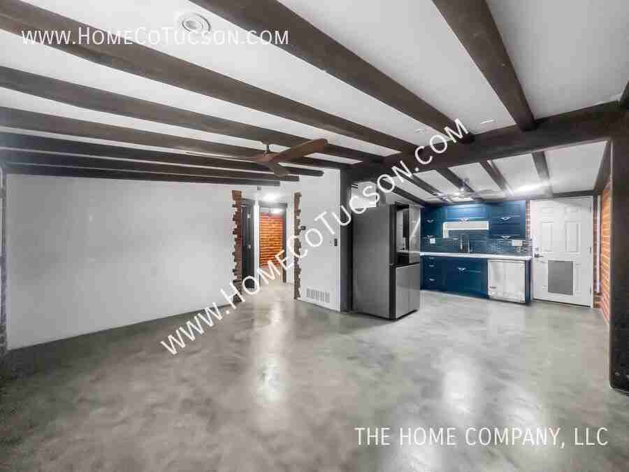 4535 E Fairmount St - Photo 7 of 36