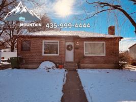 featured image of 1368 Davis Ave