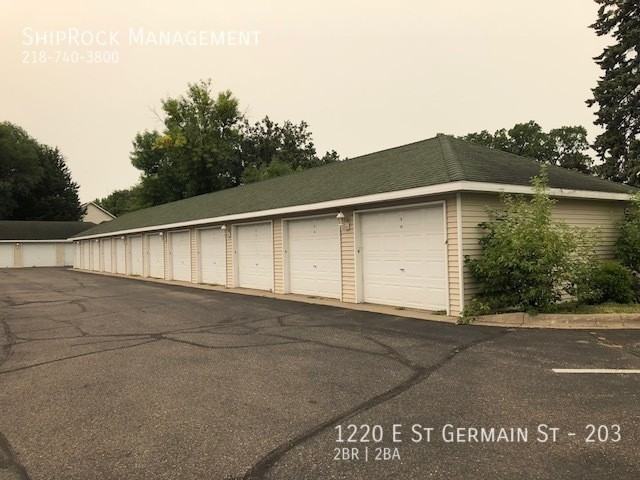1220 E Saint Germain St #203 - Photo 2 of 29