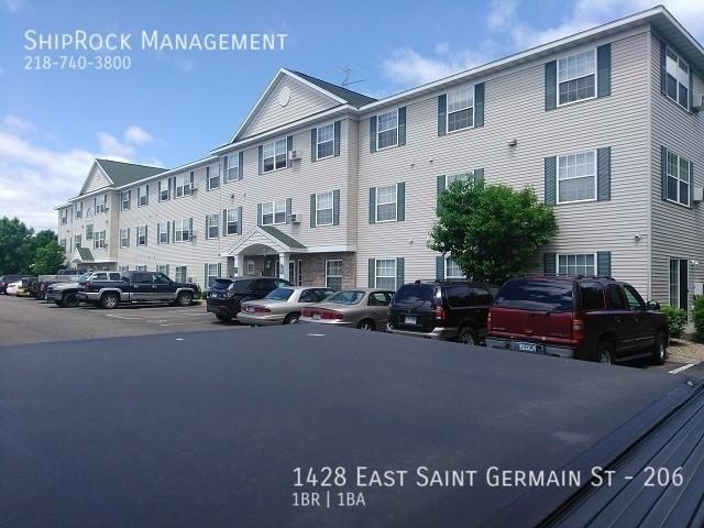 1428 E Saint Germain St #206 - Photo 3 of 11