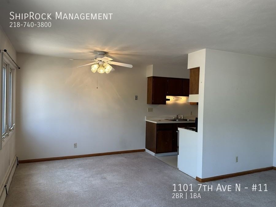 1101 N 7th Ave #11 - Photo 3 of 11