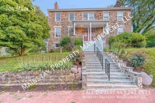 704 Main St - Photo 1 of 1