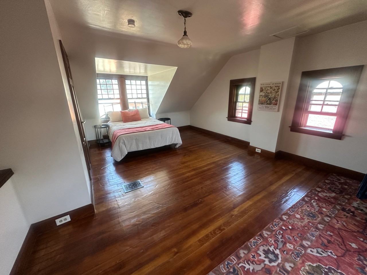 113 N Mary St #B - Photo 3 of 10
