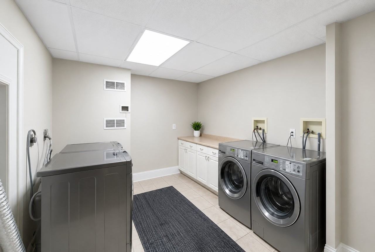 1368 West St #5 - Photo 6 of 6