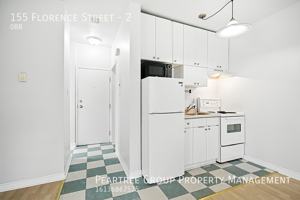 featured image of 155 Florence St #2