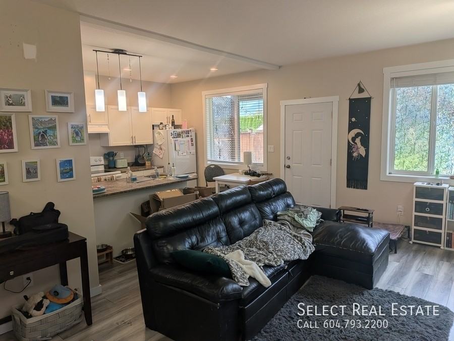 1680 Logan Rd #B - Photo 3 of 9