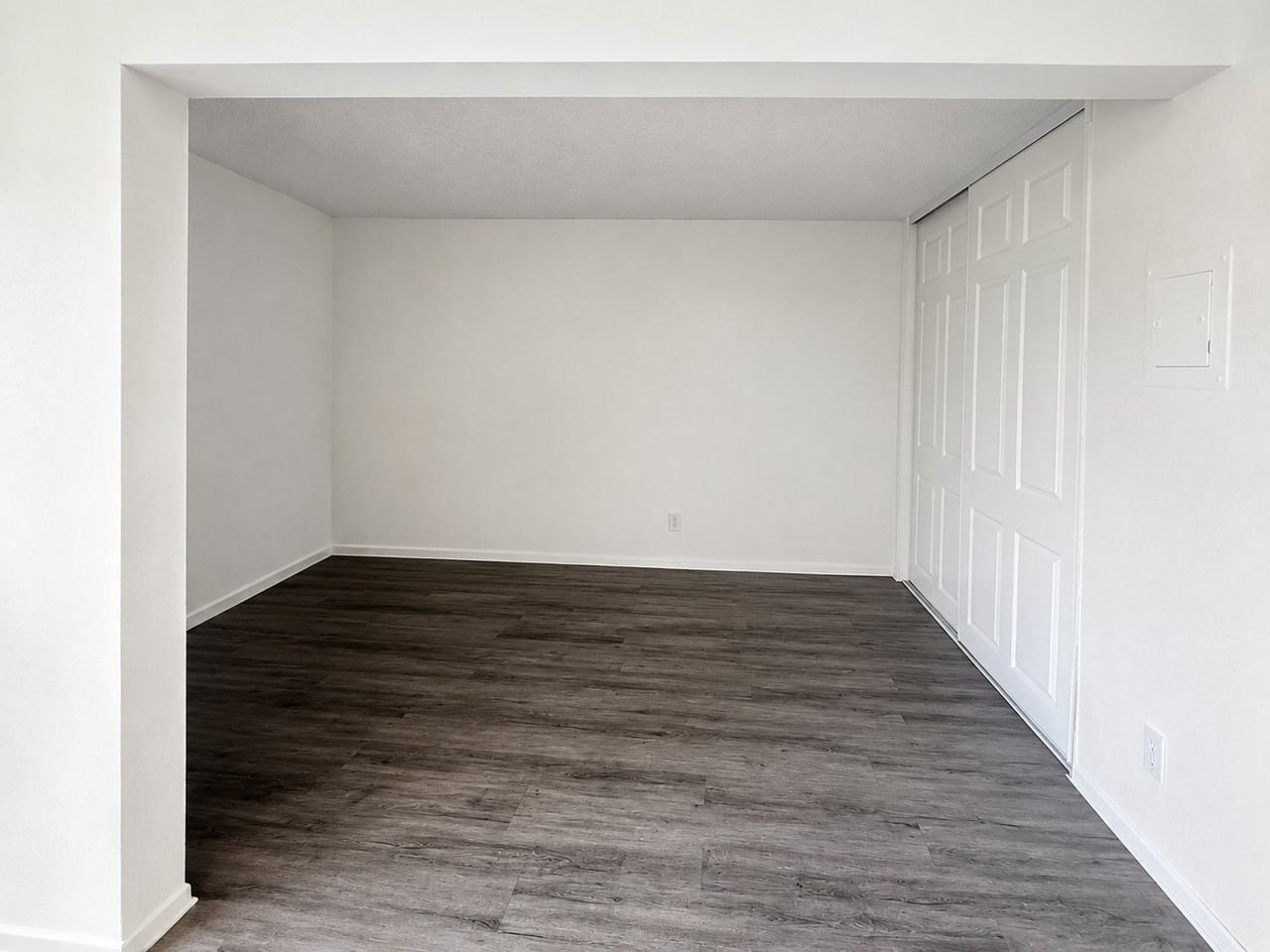 1132 N Wilmington Blvd #205 - Photo 7 of 18