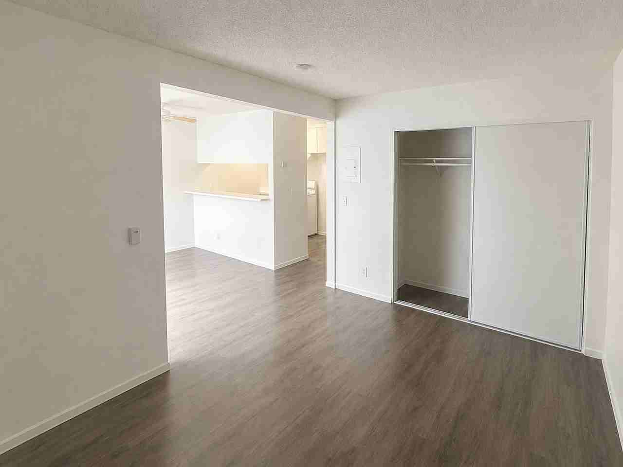 1132 N Wilmington Blvd #307
