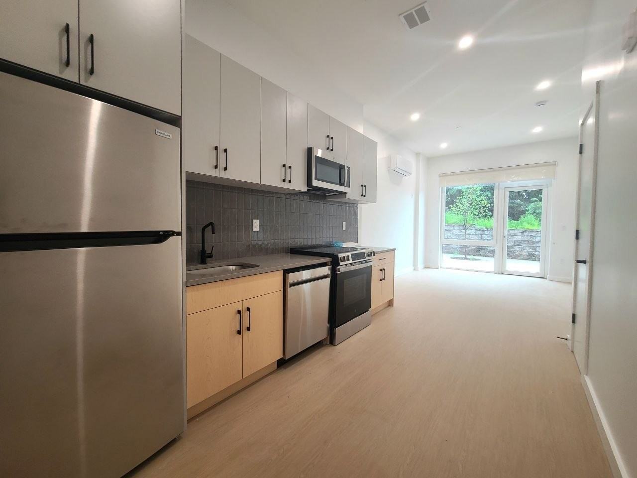 75 Webster St #1