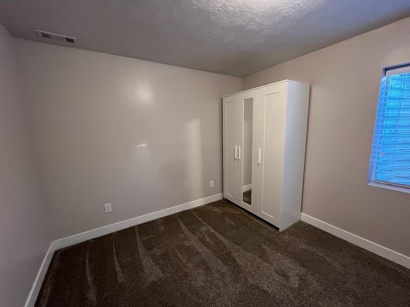 4687 E Silver Mountain Rd - Photo 7 of 11