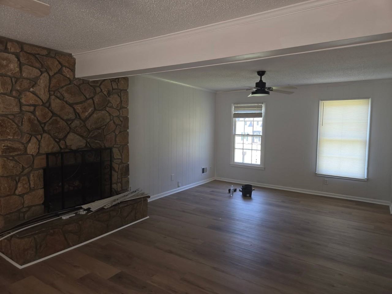 436 N Royal Tower Dr - Photo 2 of 22