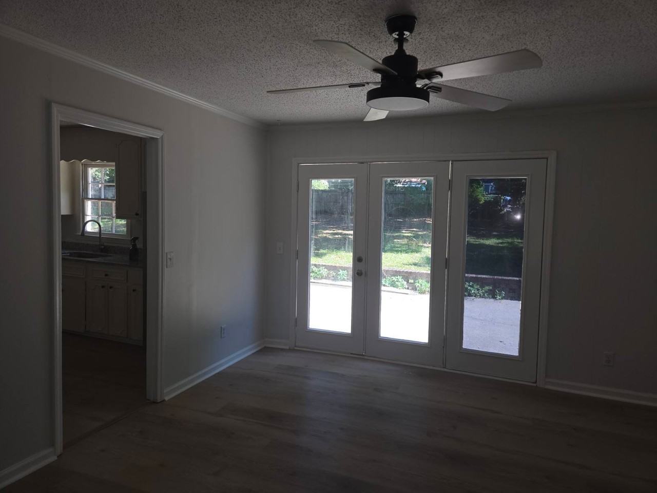436 N Royal Tower Dr - Photo 3 of 22