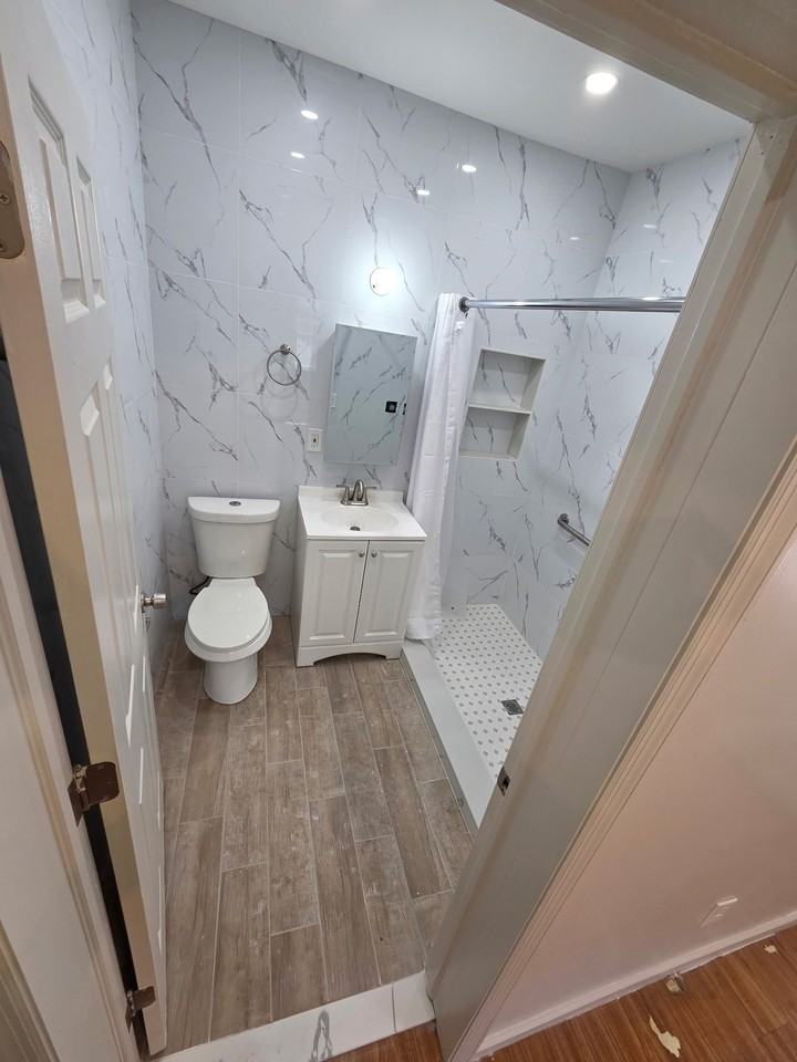 9 Lakes Rd #3 - Photo 3 of 5