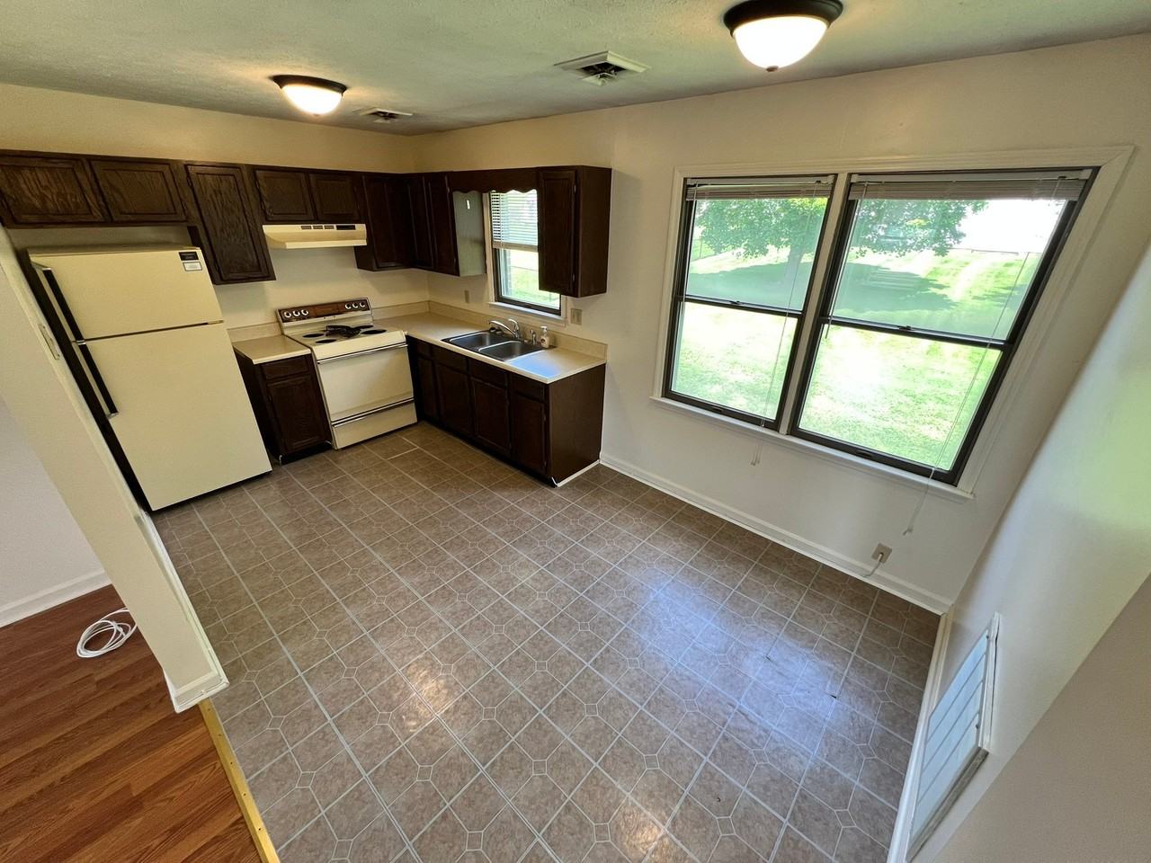 139 Stone Mill Rd Sw - Photo 4 of 8