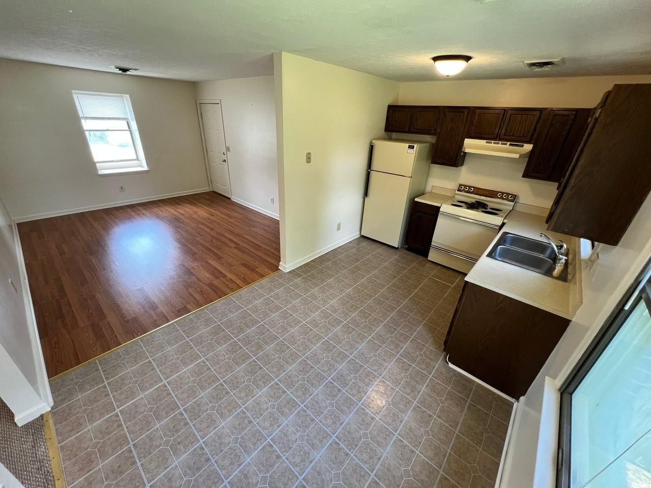 139 Stone Mill Rd Sw - Photo 5 of 8