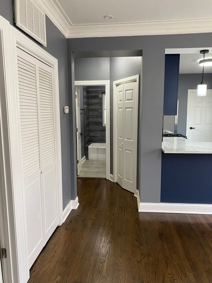 10925 S Vernon Ave - Photo 4 of 10