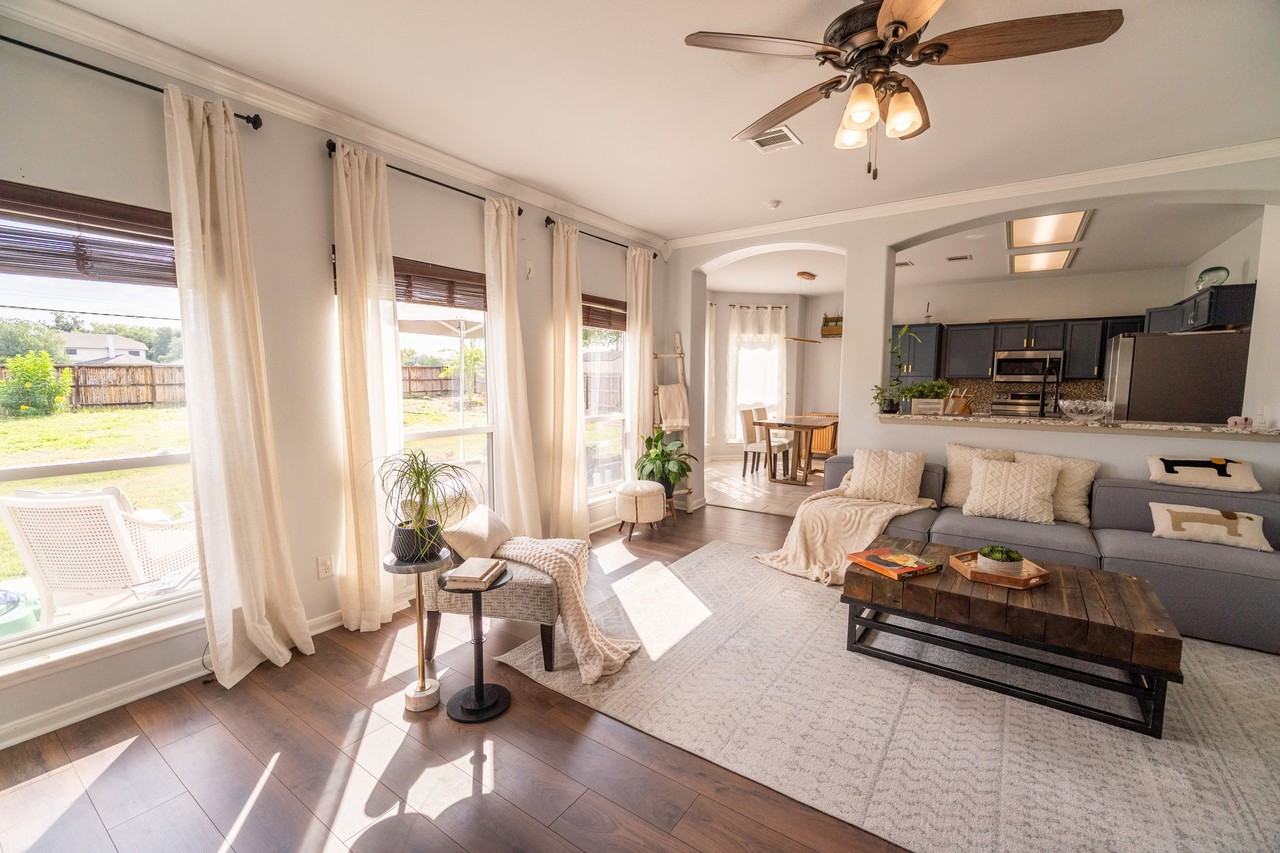 3603 Blairstone - Photo 7 of 20