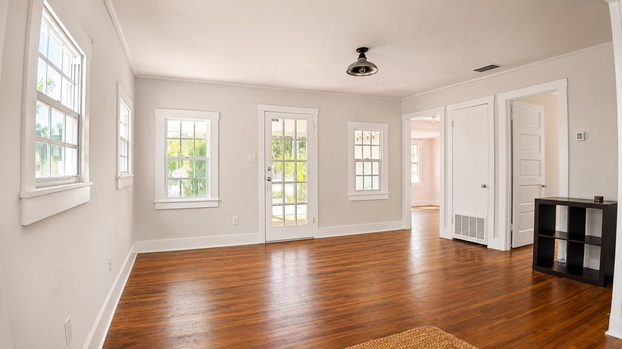 3524 Bay Shore Rd - Photo 5 of 17