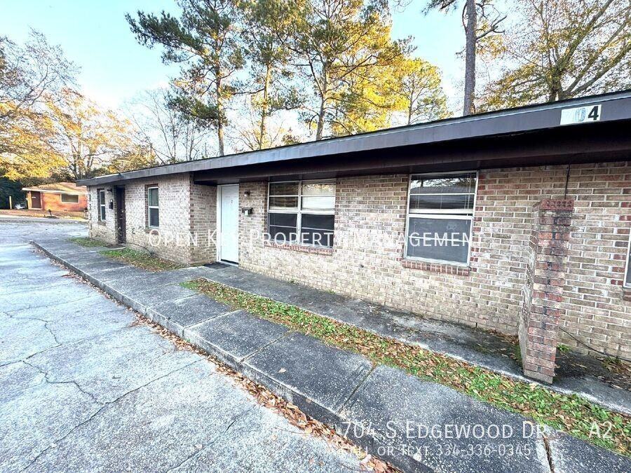 704 S Edgewood Dr #A2