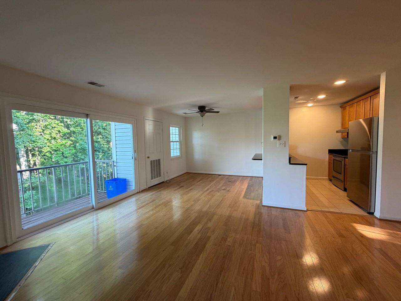 10404 Parthenon Ct - Photo 4 of 20