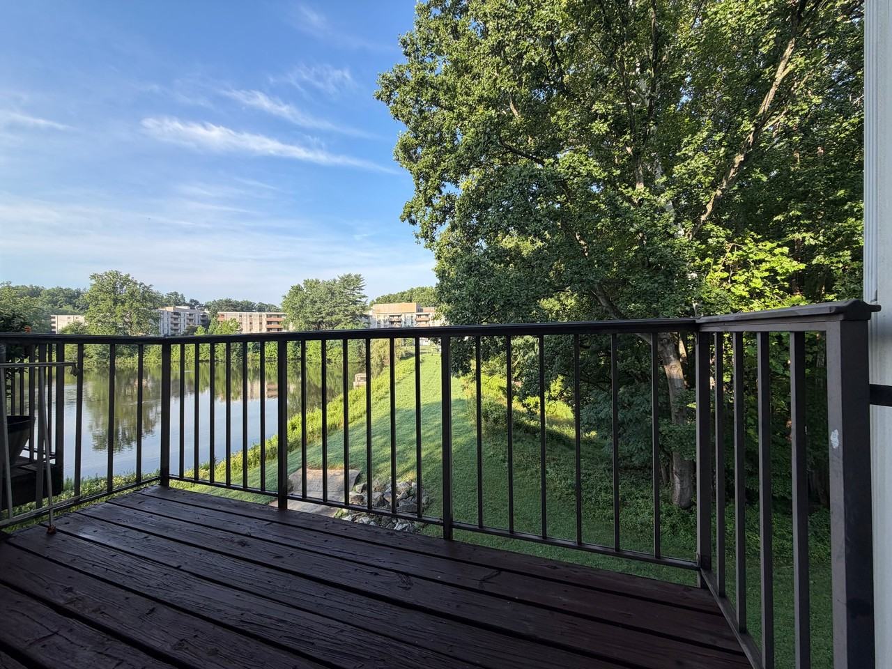 10404 Parthenon Ct - Photo 6 of 20