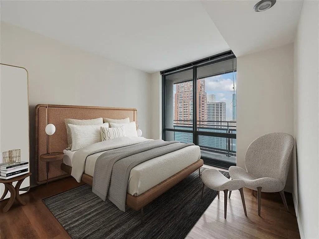 1251 S Michigan Ave - Photo 3 of 13