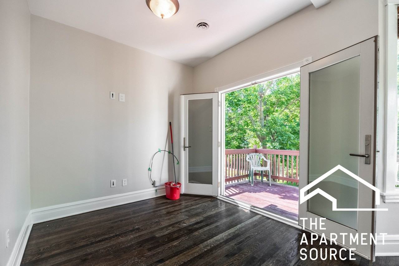 3310 W Berteau Ave #2 - Photo 2 of 20