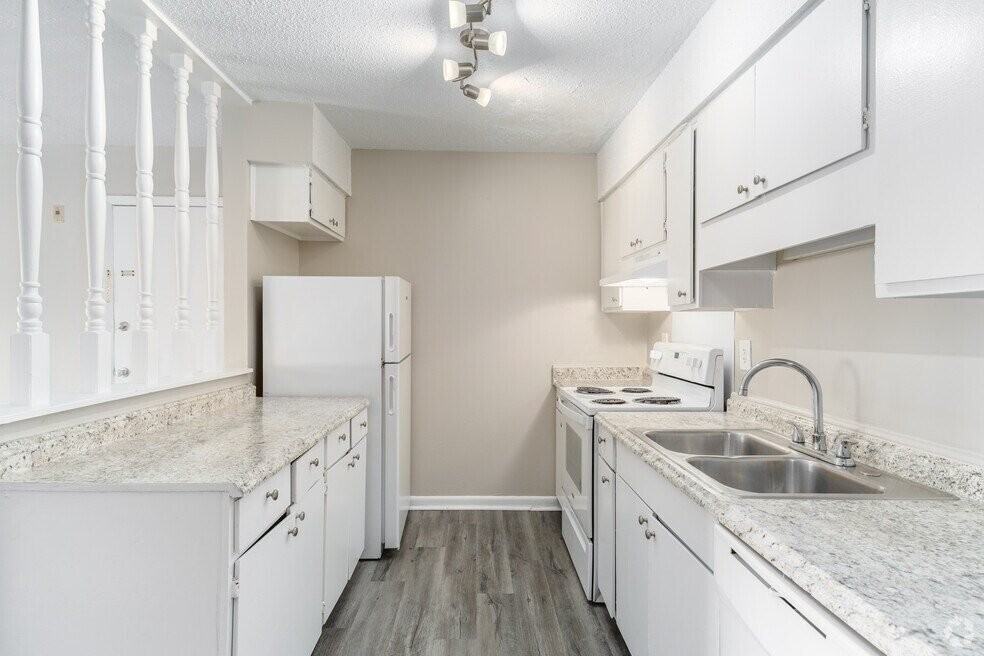 4601 Packard Dr #D254 - Photo 3 of 16