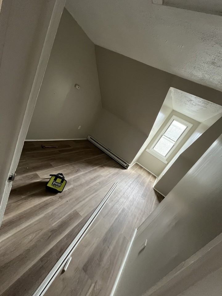 439 Wilkinson St #3 - Photo 6 of 11
