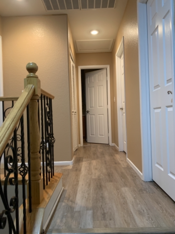 552 Primrose Hill Ave - Photo 2 of 23