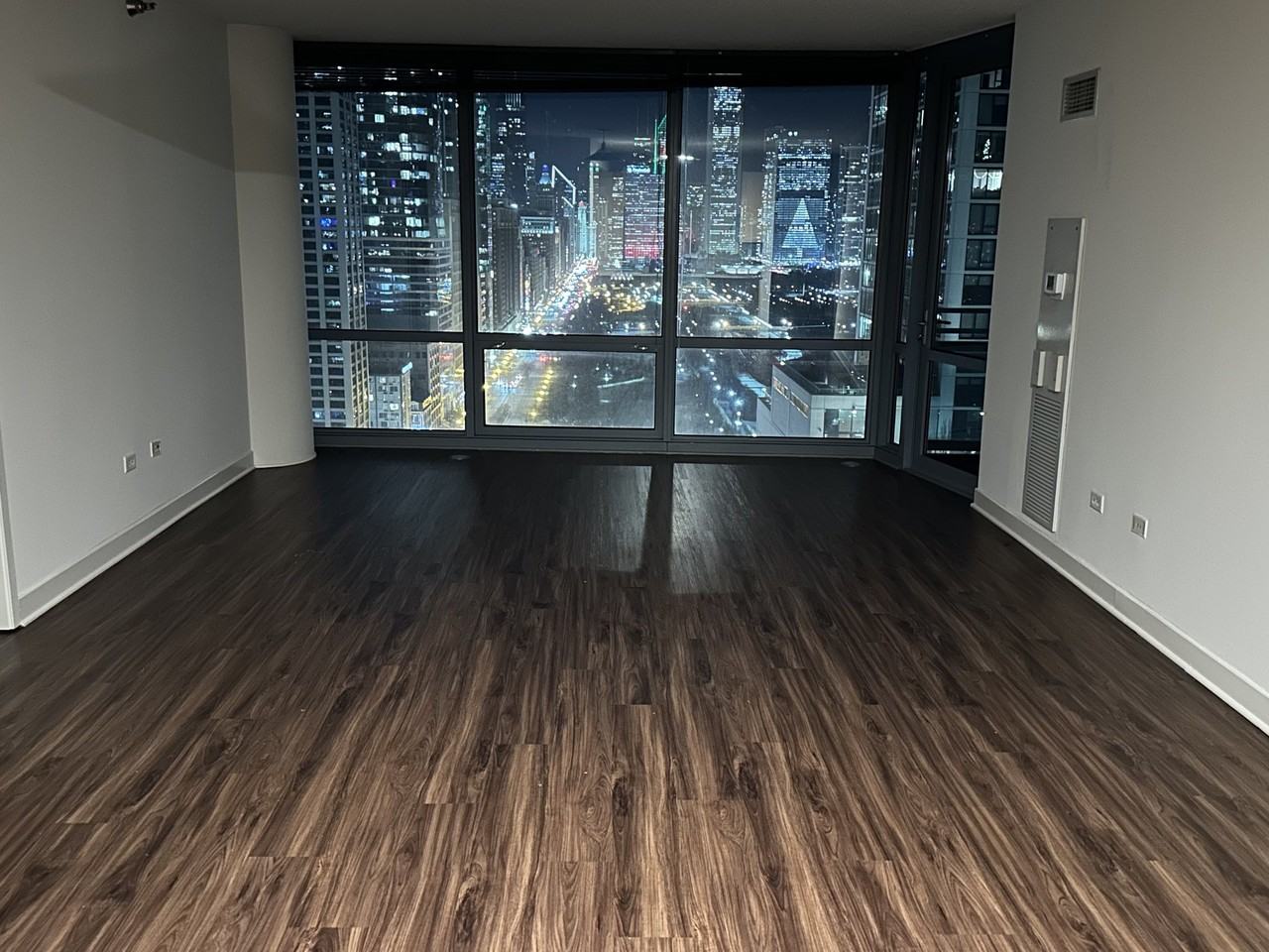 1263 S Michigan Ave - Photo 5 of 17