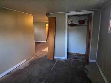 304 Gilbert St - Photo 4 of 13