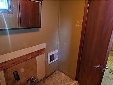 304 Gilbert St - Photo 7 of 13