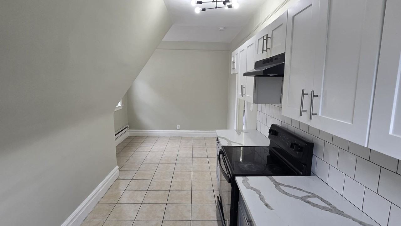 849 S 15th St #3 - Photo 4 of 12