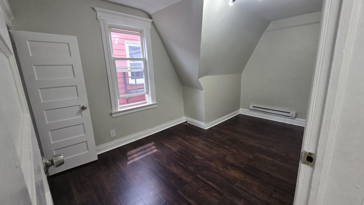 849 S 15th St #3 - Photo 7 of 12