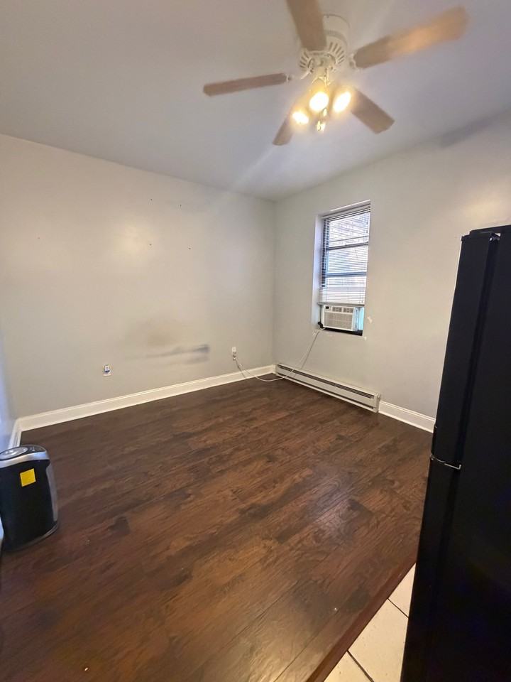 18 Summit St #108 - Photo 2 of 3