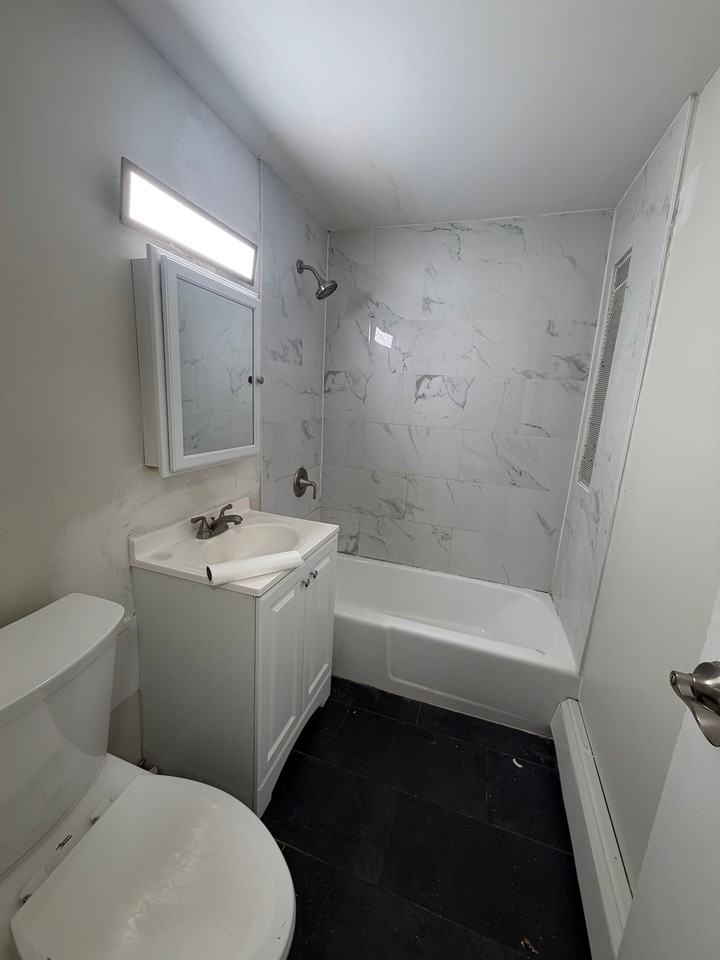 475 Park Ave #A3 - Photo 4 of 5