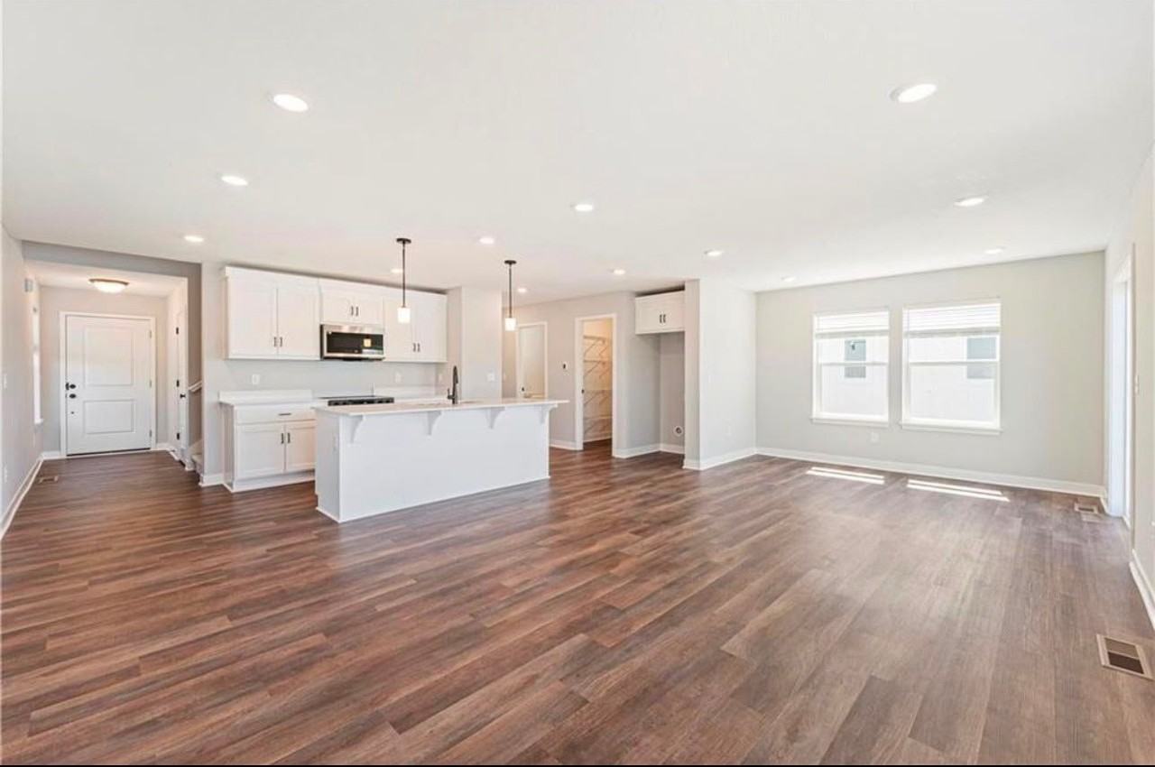 8822 Sw 10th St - Photo 2 of 16