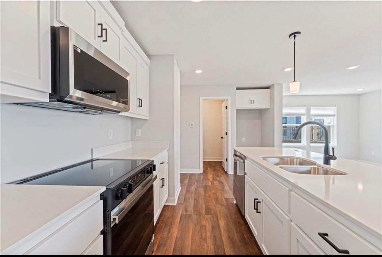 8822 Sw 10th St - Photo 3 of 16