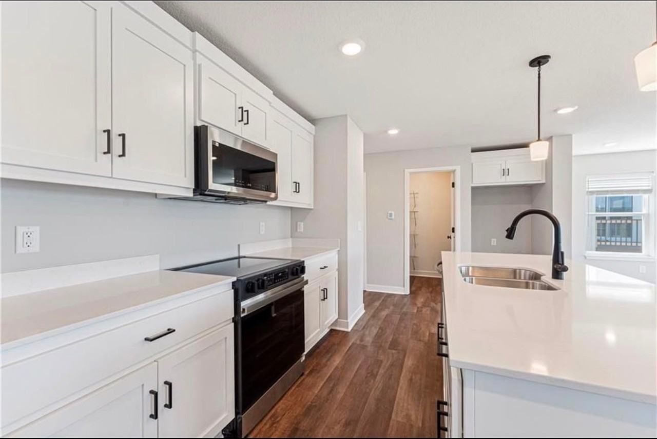 8822 Sw 10th St - Photo 4 of 16