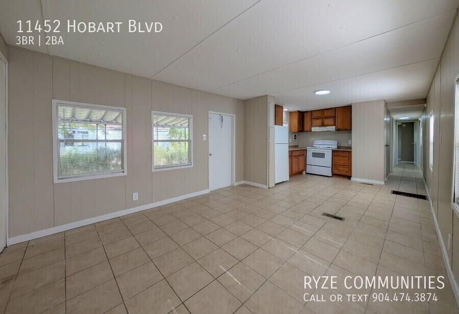 11452 Hobart Blvd - Photo 6 of 17